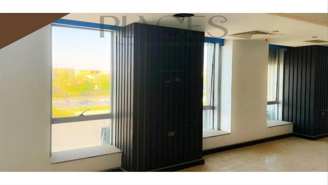عقار مميز بمساحة 500 متر للإيجار