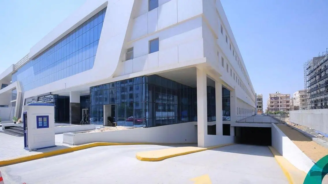 Premium Commercial Property spanning 39 square meters