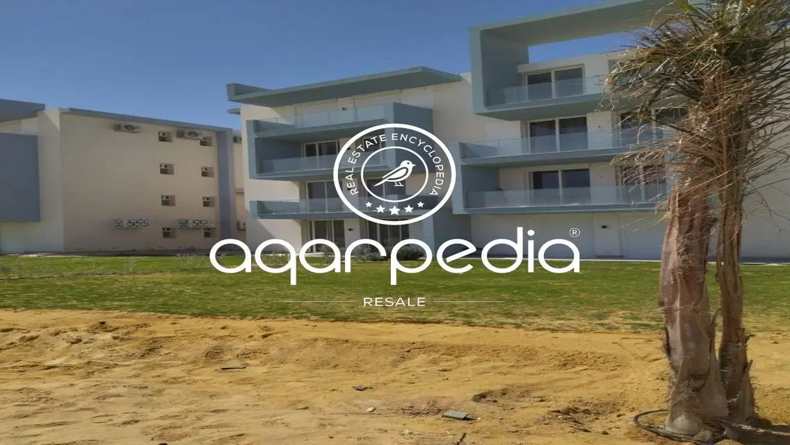 Luxury Villa with Expansive Space and Premium Amenities