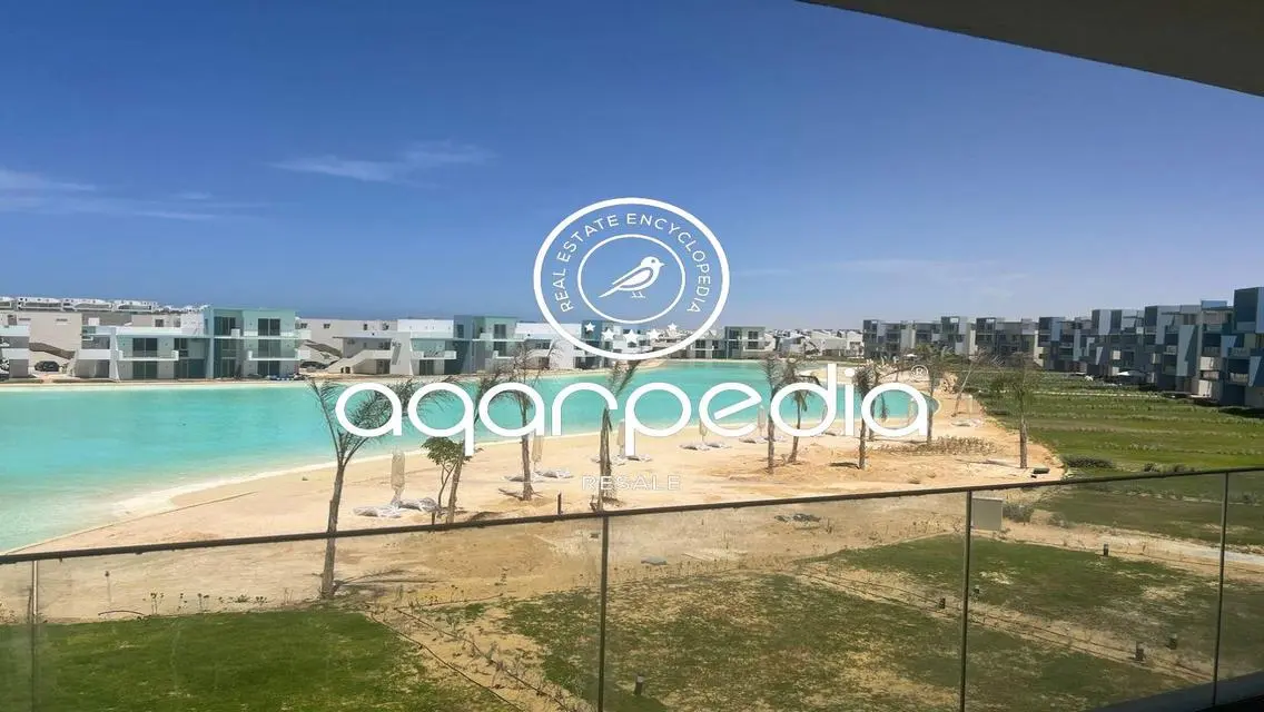 Luxury Villa with Expansive Space and Premium Amenities