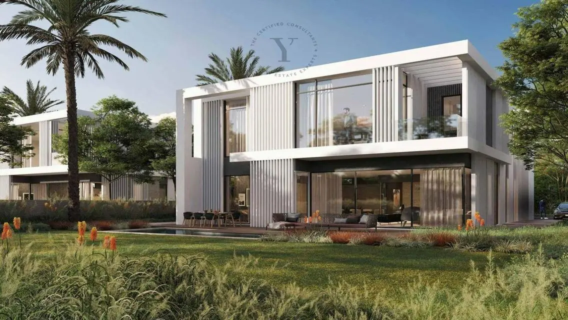 Luxury Villa with Private Pool and Stunning Lake Views