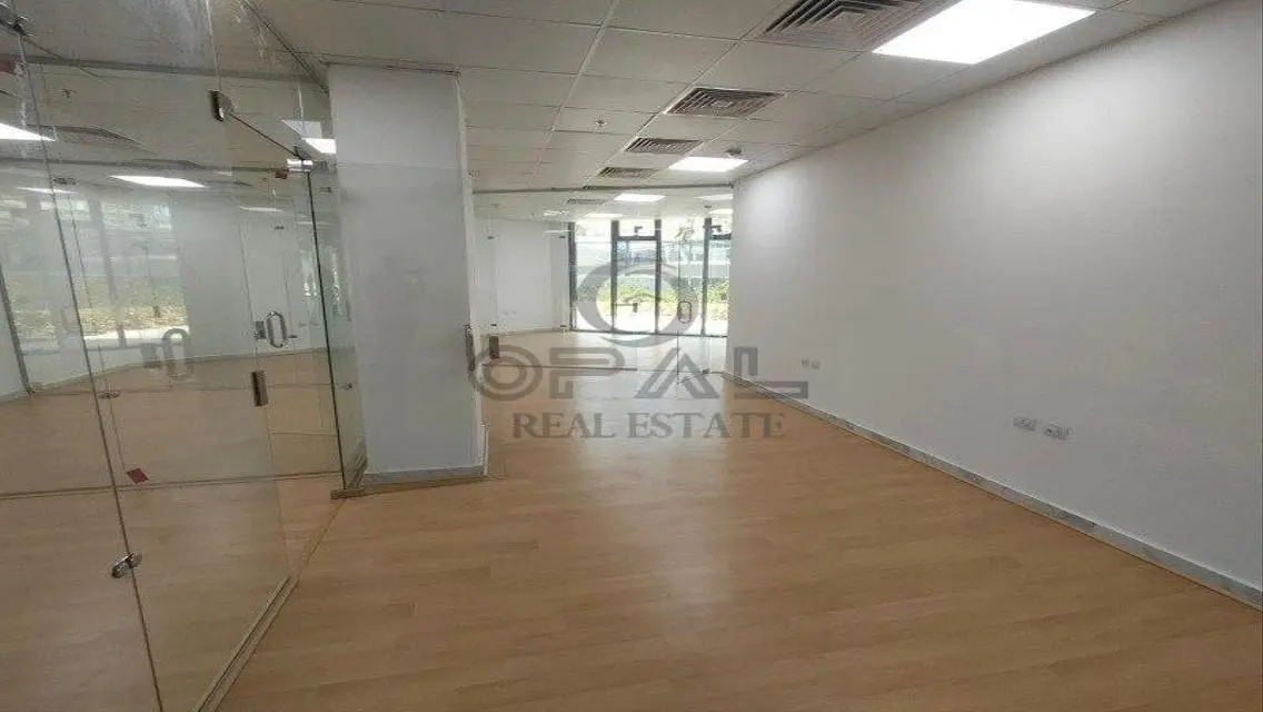Office for Rent in Polygon Beverly Hills - 143 m²