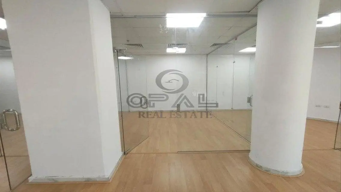 Office for Rent in Polygon Beverly Hills - 143 m²
