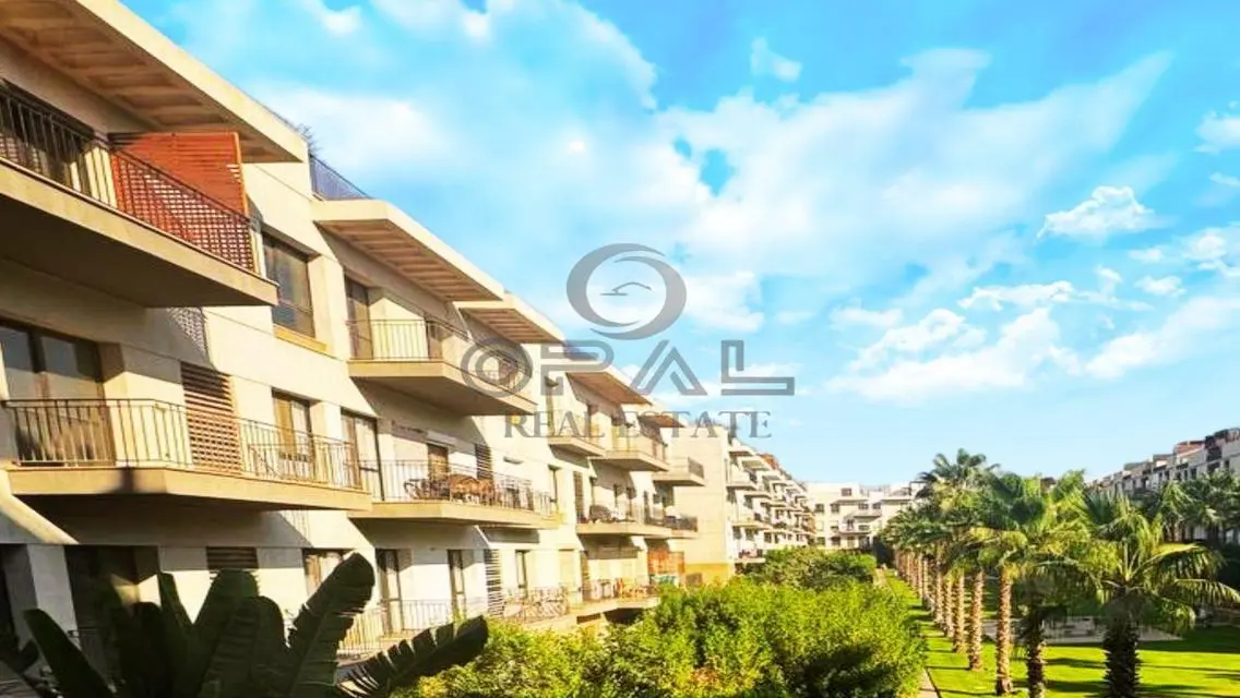 Luxury Apartment in Westown with Balcony