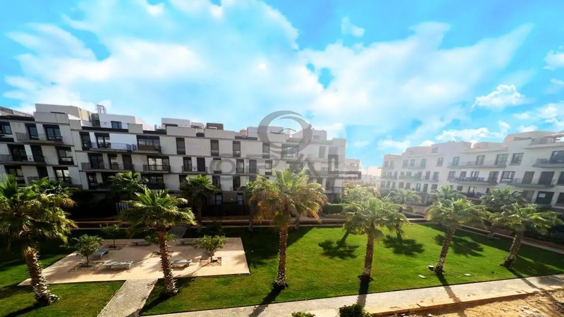 Luxury Apartment in Westown with Balcony