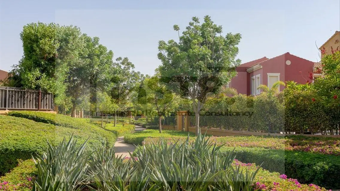 Luxury Property with Private Pool and Garden
