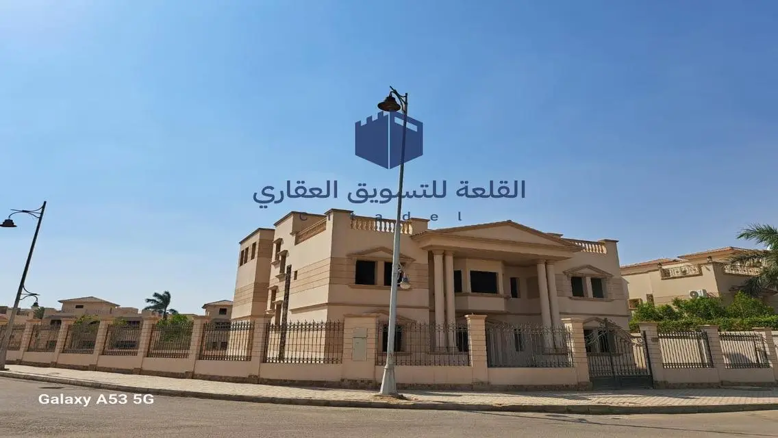 شقة فاخرة مع إطلالة مميزة في قلب المدينة