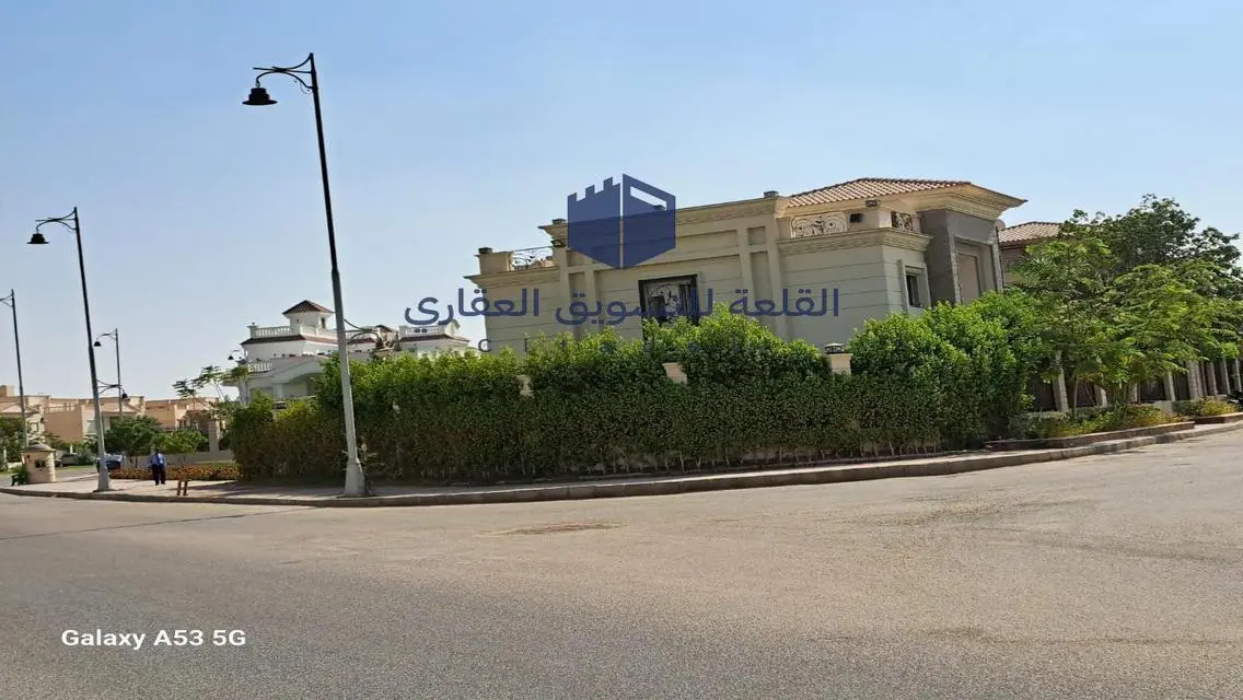 شقة فاخرة مع إطلالة مميزة في قلب المدينة