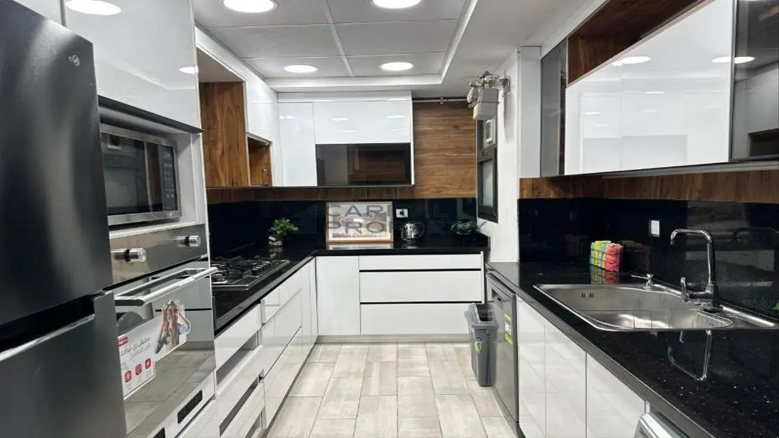 Luxury Apartment with 2500 sq ft - $125,000