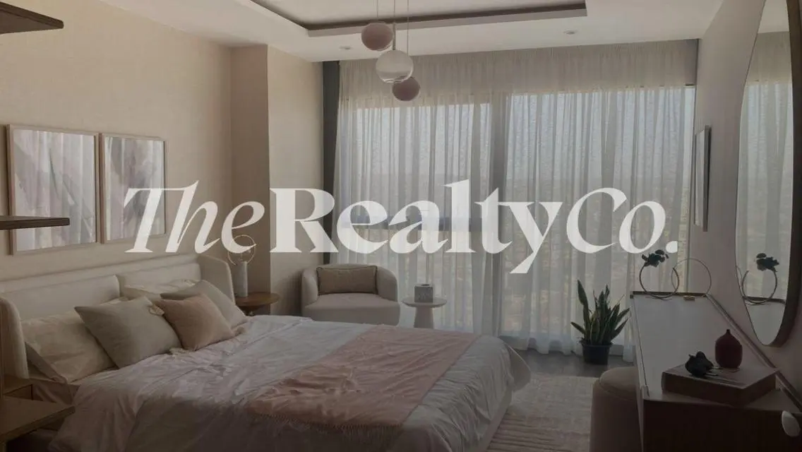 Luxury 3-Bedroom Apartment in Solana West