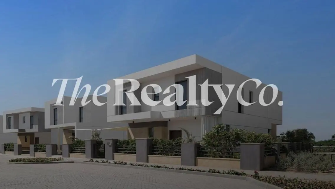 Luxury 3-Bedroom Apartment in Solana West
