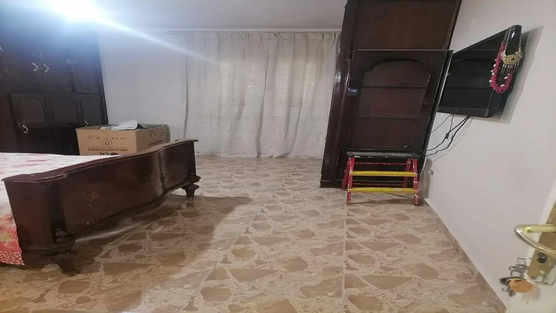 شقة رائعه للبيع بمساحة 165 متر