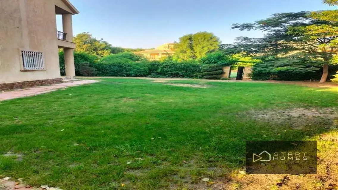 Luxurious Apartment with Private Garden and Stunning Views