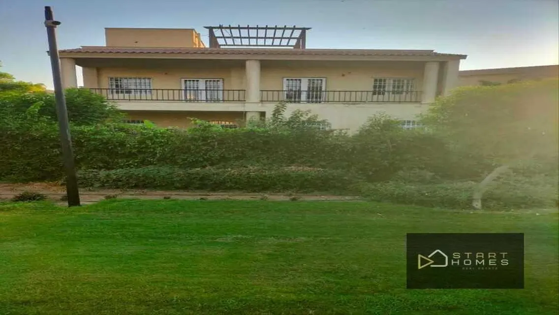 Luxurious Apartment with Private Garden and Stunning Views