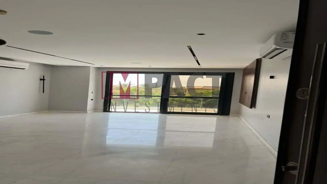Luxury Villa for Sale with Private Pool and Garden