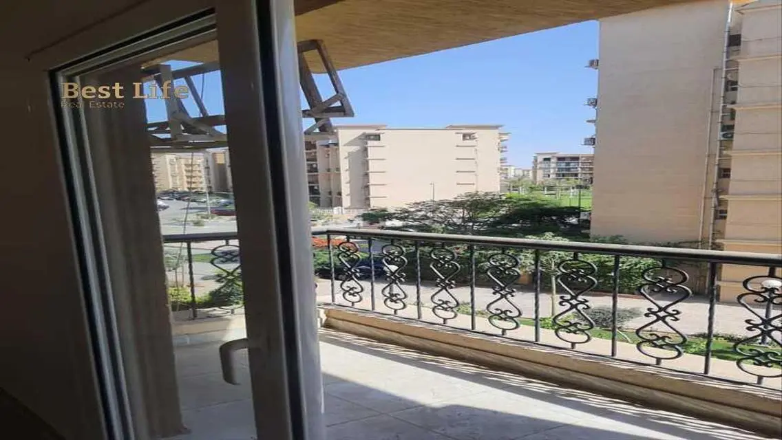 Luxury Apartment for Sale in a Prime Location with Full Amenities