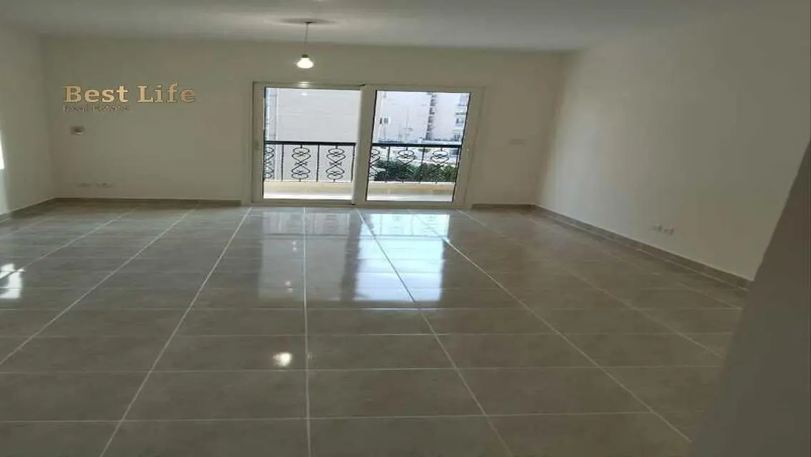 Luxury Apartment for Sale in a Prime Location with Full Amenities