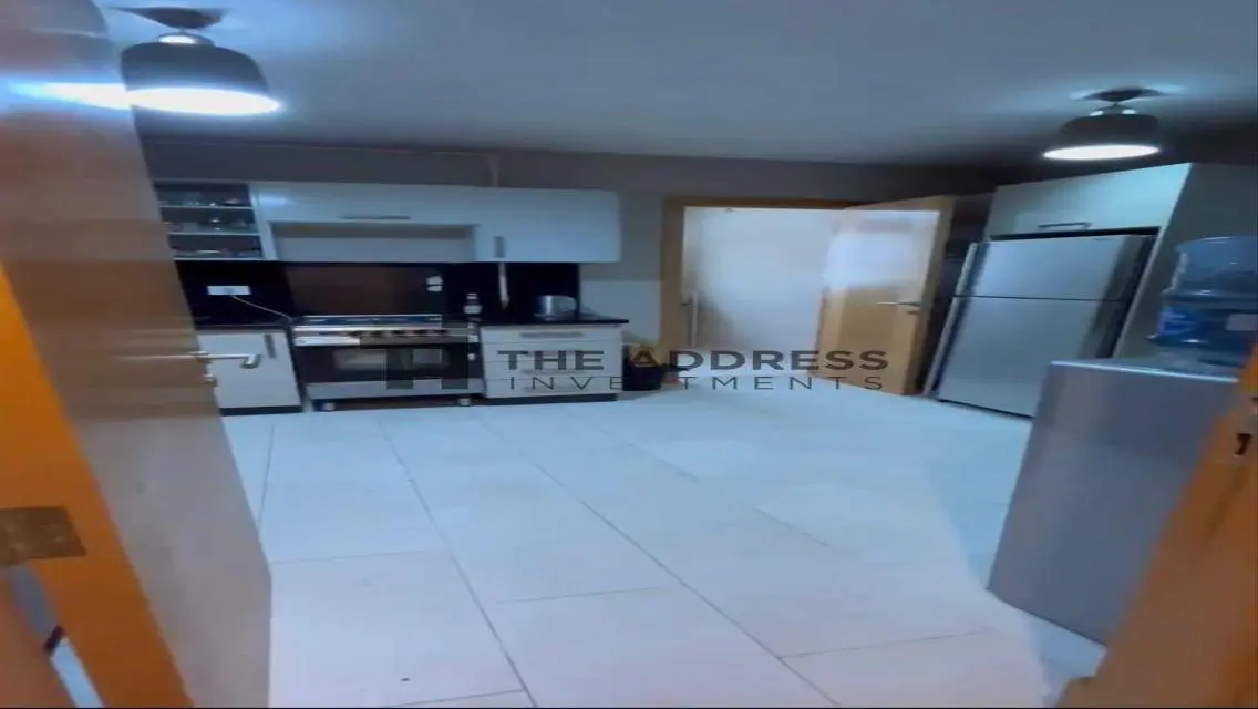Stunning Villa for Sale with Privacy, Garden, and Pool