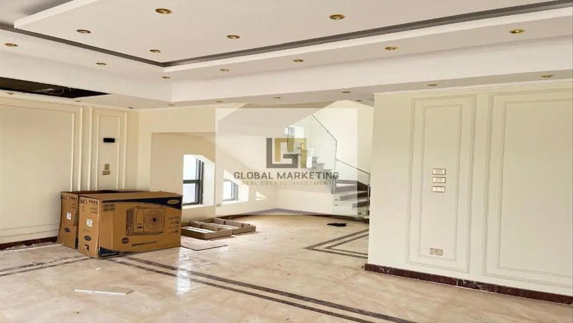 Luxury Villa for Sale at a Great Price in the Heart of the City