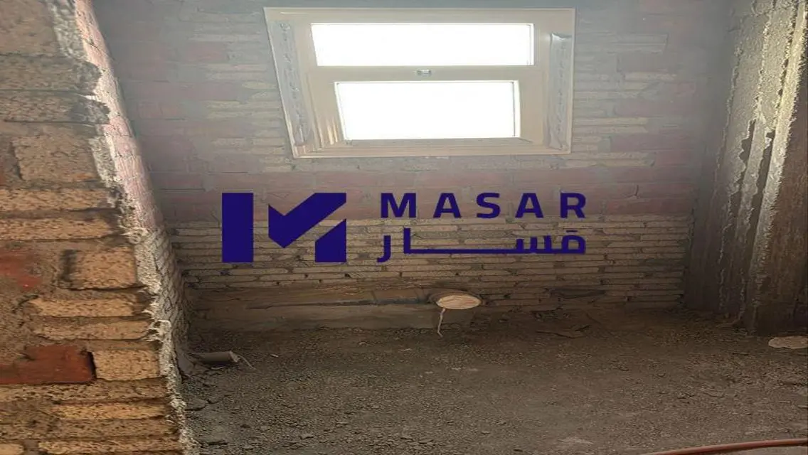 Luxury Apartment with Study Room for Sale