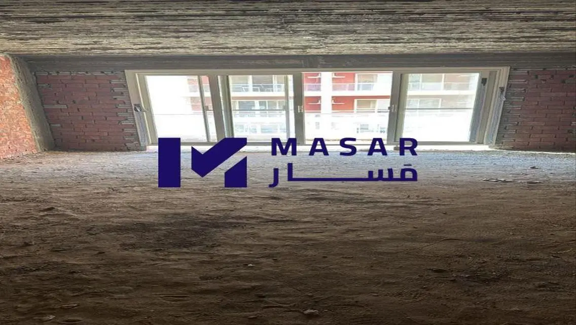 Luxury Apartment with Study Room for Sale