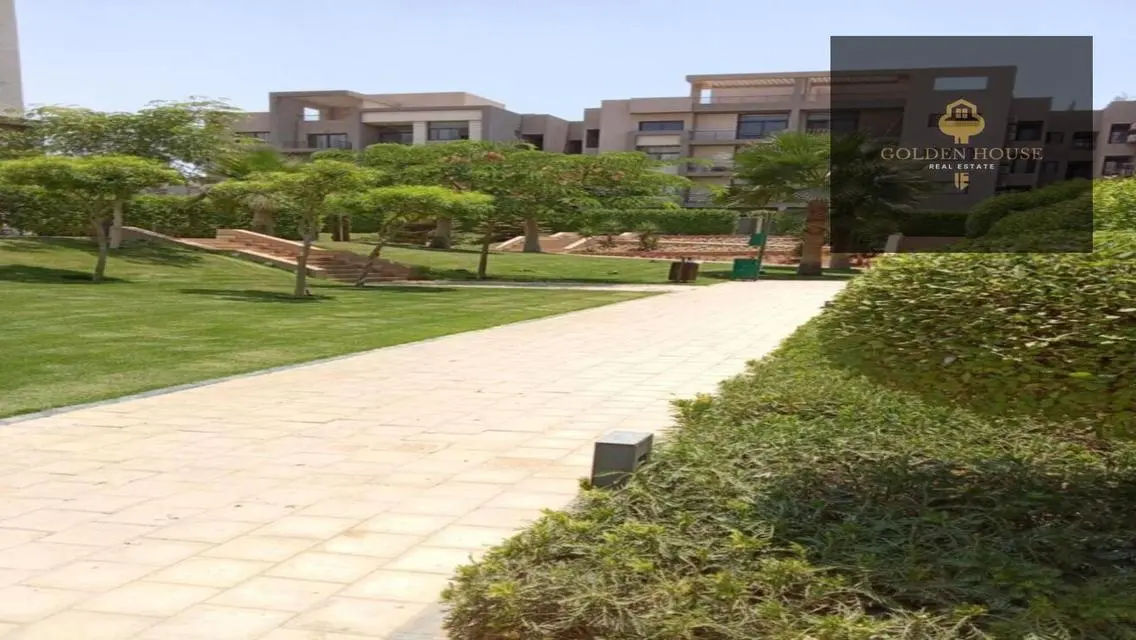 3-Bedroom Apartment in Golden Square