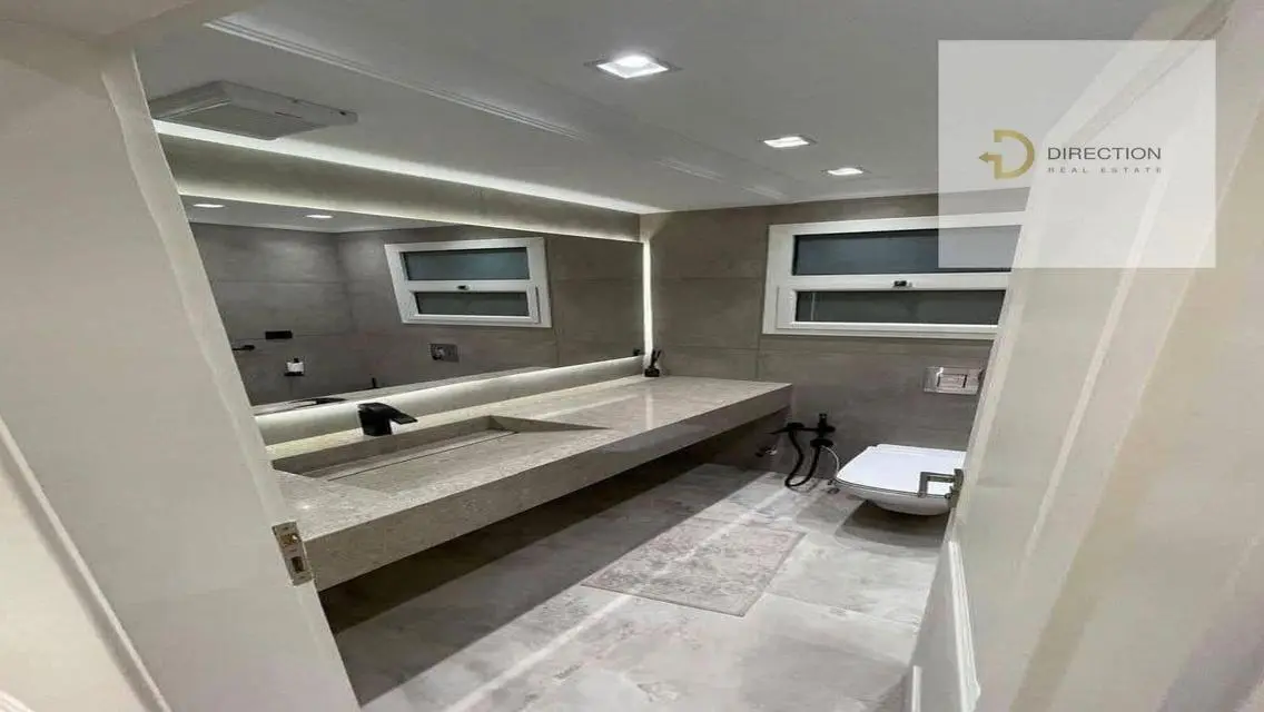 Luxury Property with Private Garden and Pool