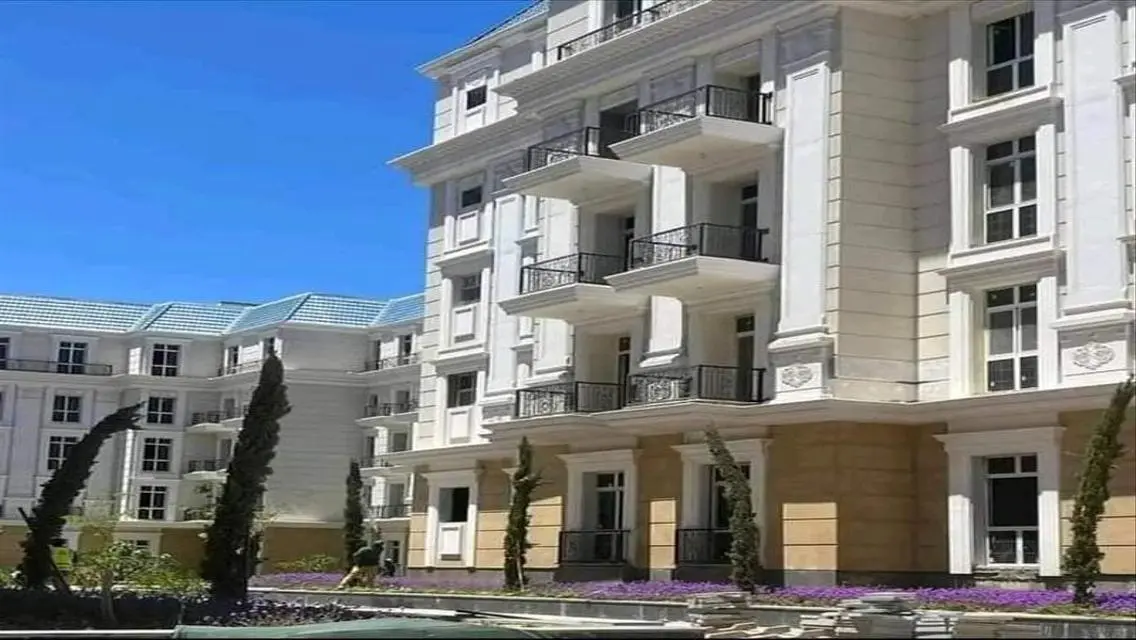 فيلا فاخرة للبيع بمساحة 130 متر