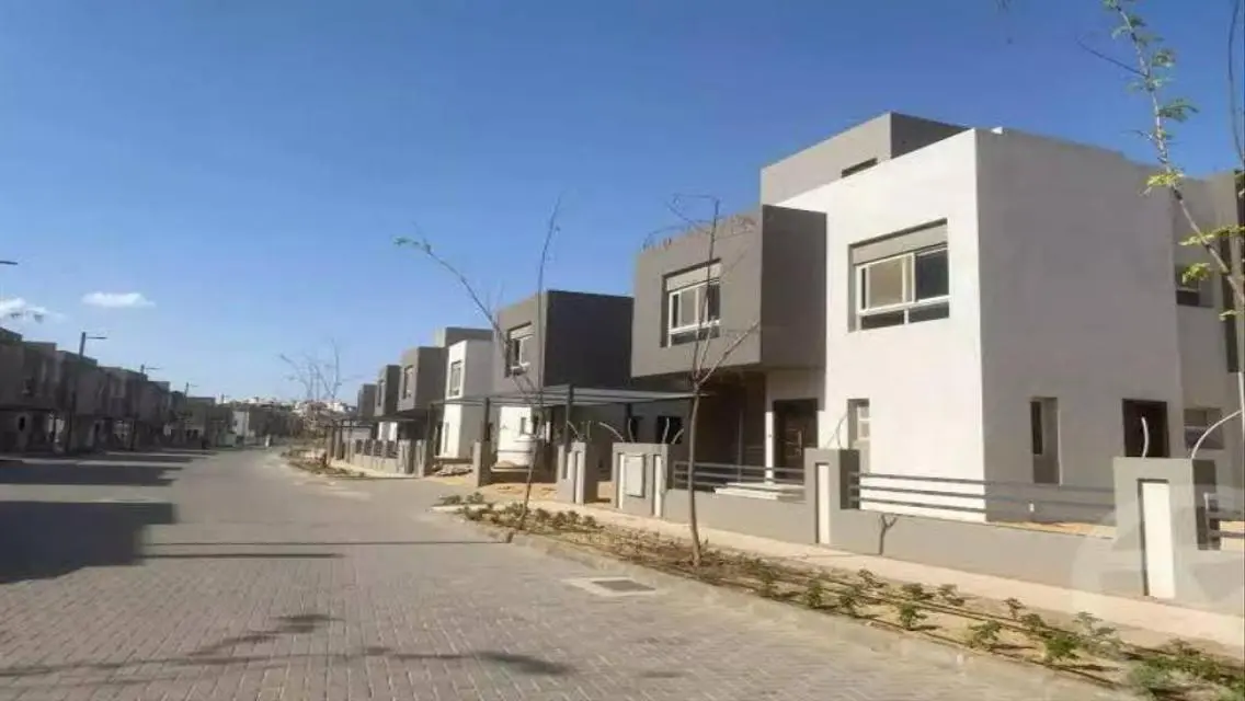 Luxury Apartment in Sheikh Zayed
