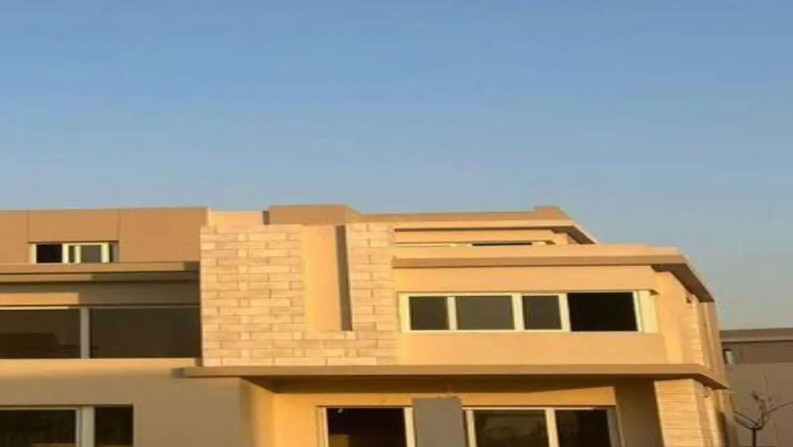فيلا فاخرة للبيع بمساحة مرتفعة