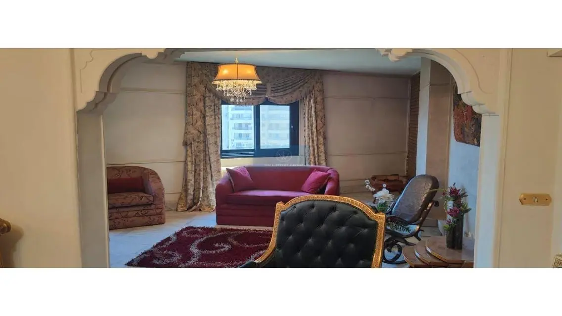 Exclusive Luxury Apartment in the Heart of the City