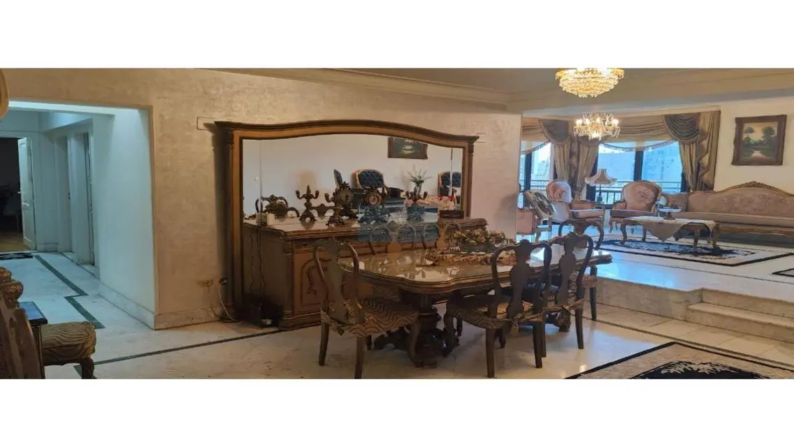 Exclusive Luxury Apartment in the Heart of the City