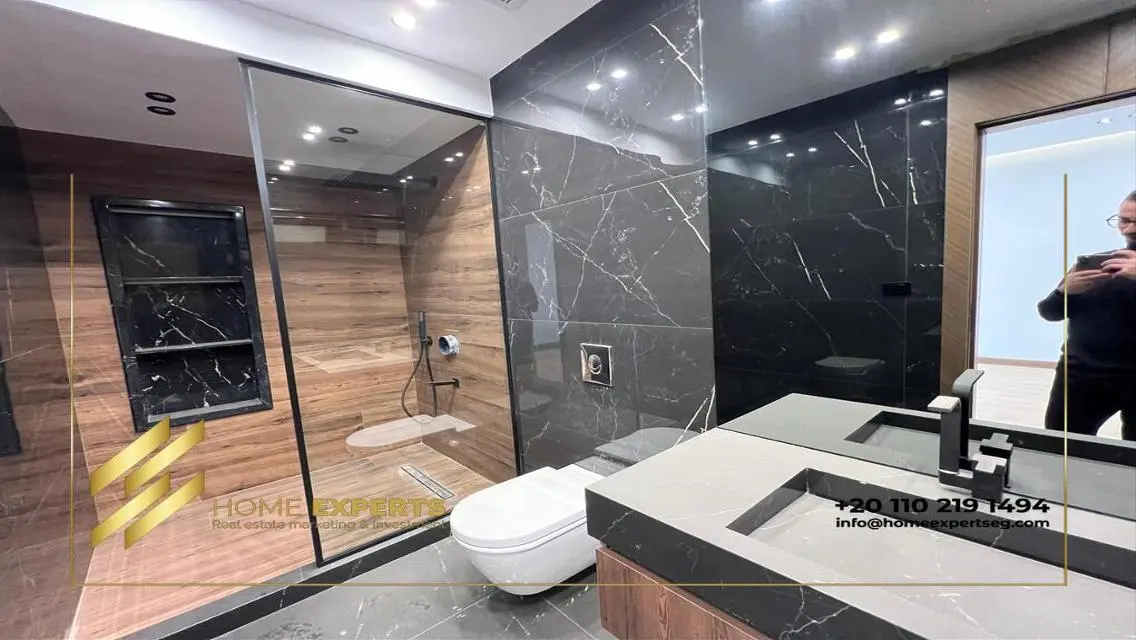 Luxury Villa for Sale - 220 sqm in a Prime Location
