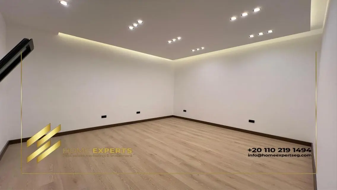 Luxury Villa for Sale - 220 sqm in a Prime Location