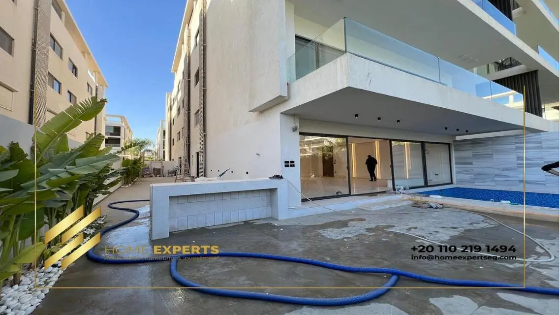 Luxury Villa for Sale - 220 sqm in a Prime Location