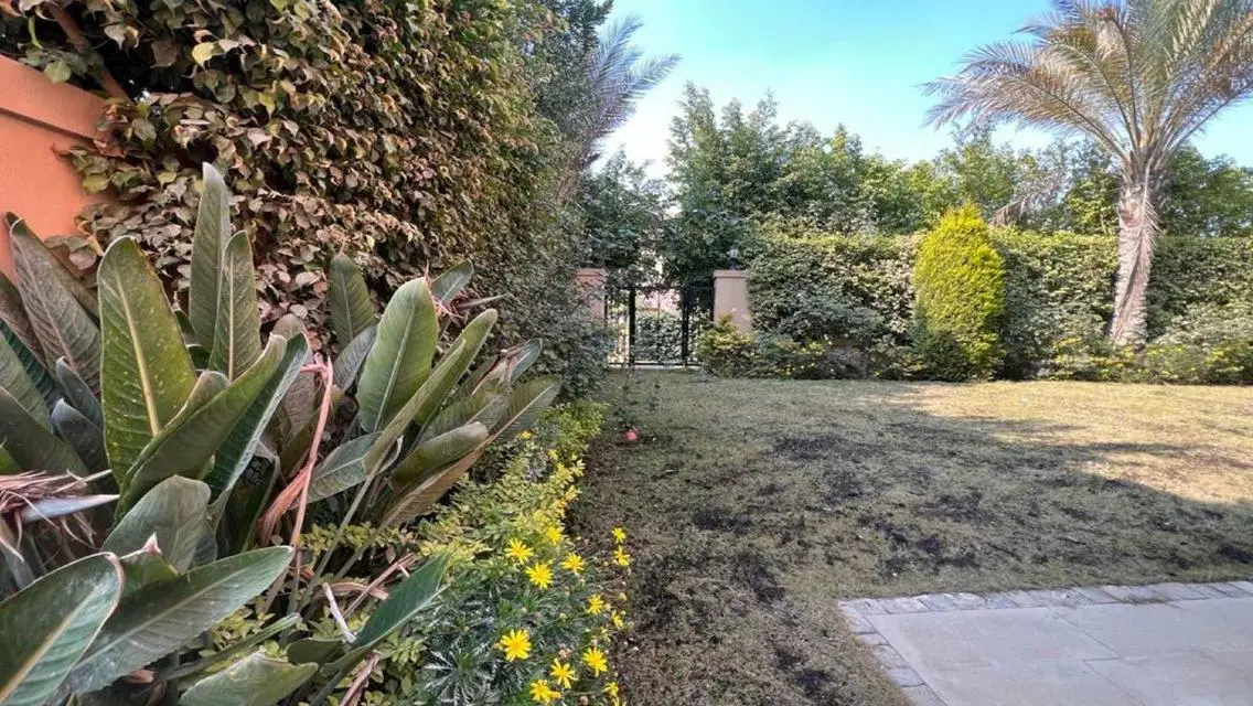 Luxury Apartment with Private Garden - 120000