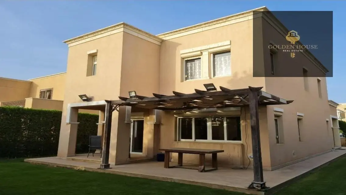 Luxury Villa for Sale in the Heart of the City