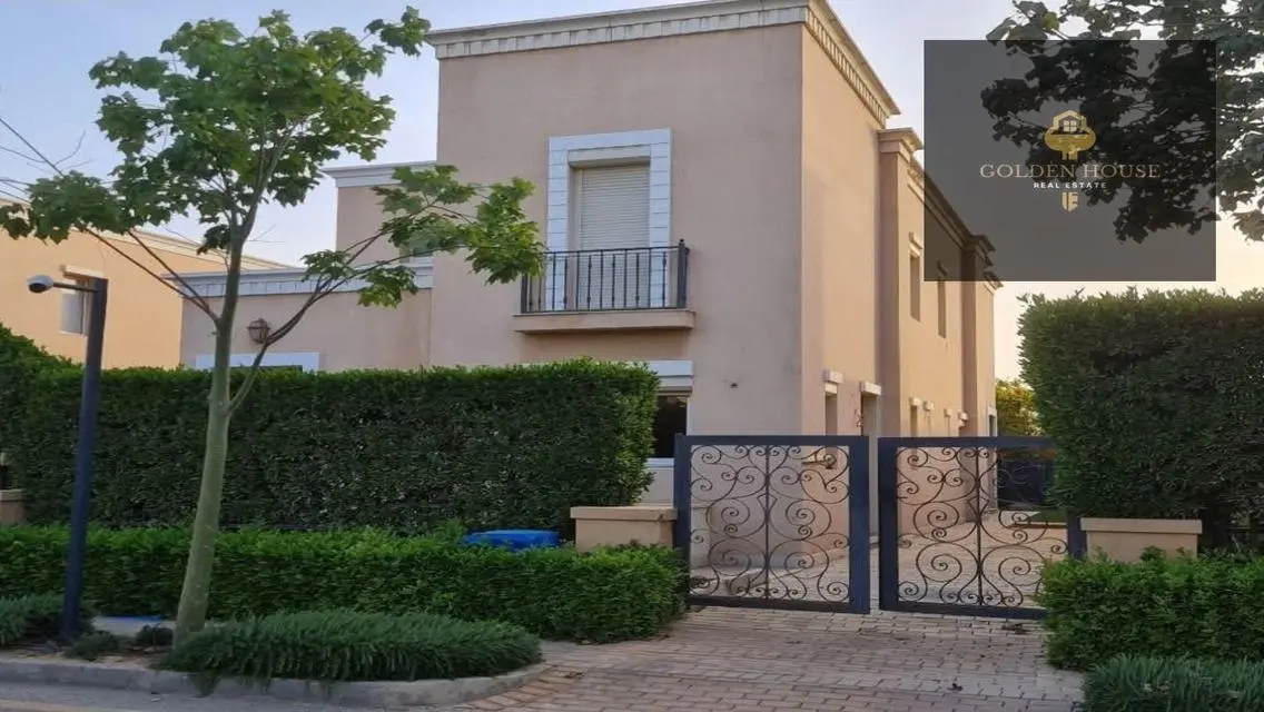 Luxury Villa for Sale in the Heart of the City