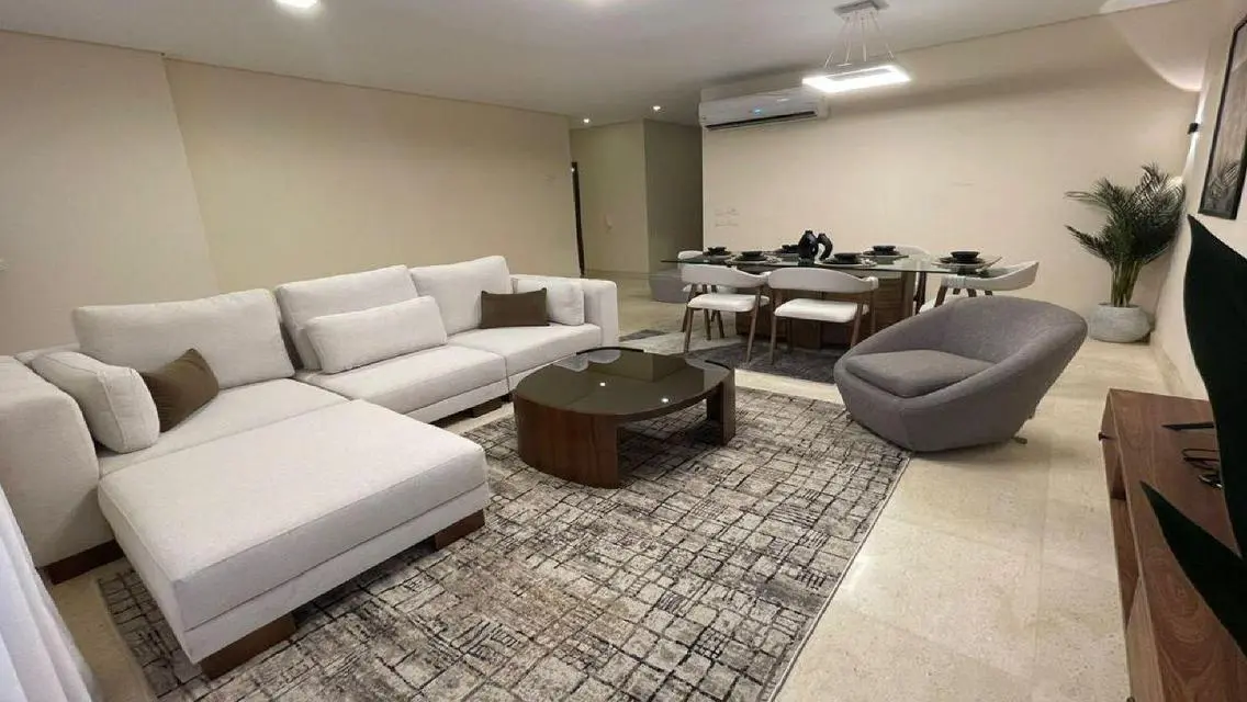 Stunning Apartment for Sale on Avenue 90