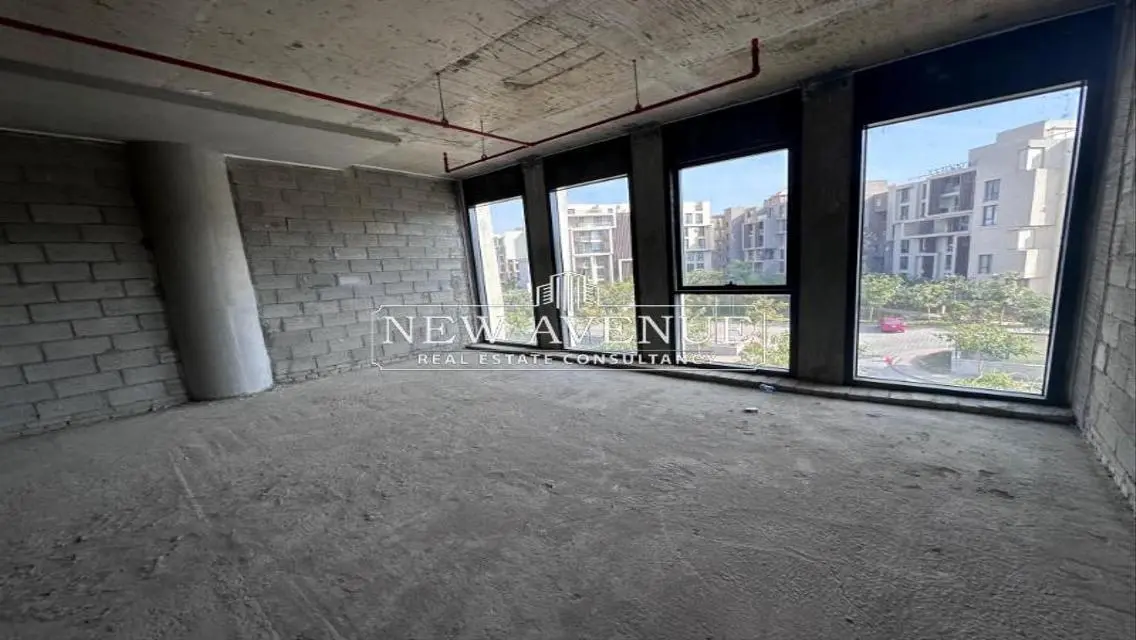 شقة مميزة في EDNC بمساحة 300 متر