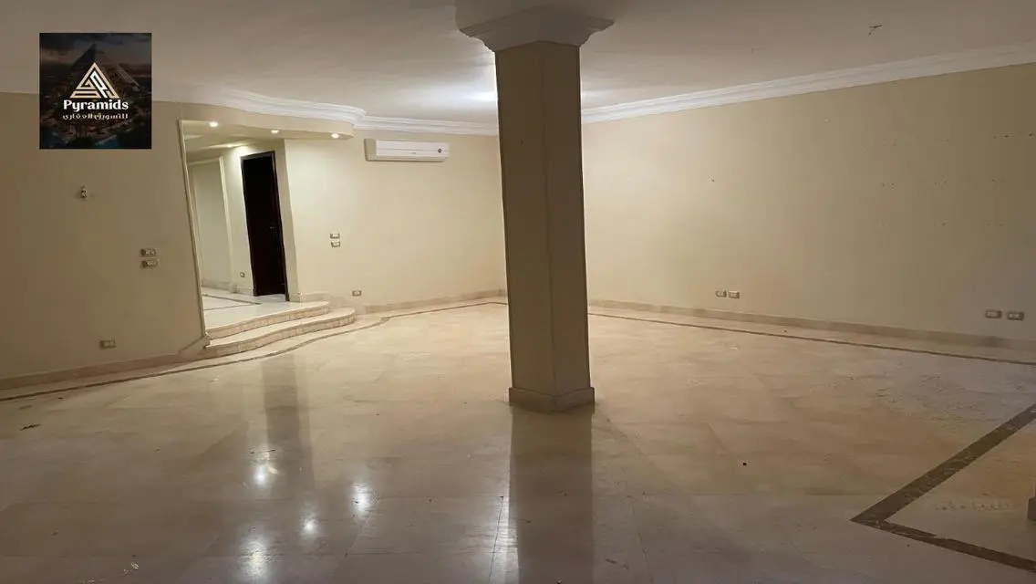 شقة فاخرة بمساحة 370 متر مربع للبيع