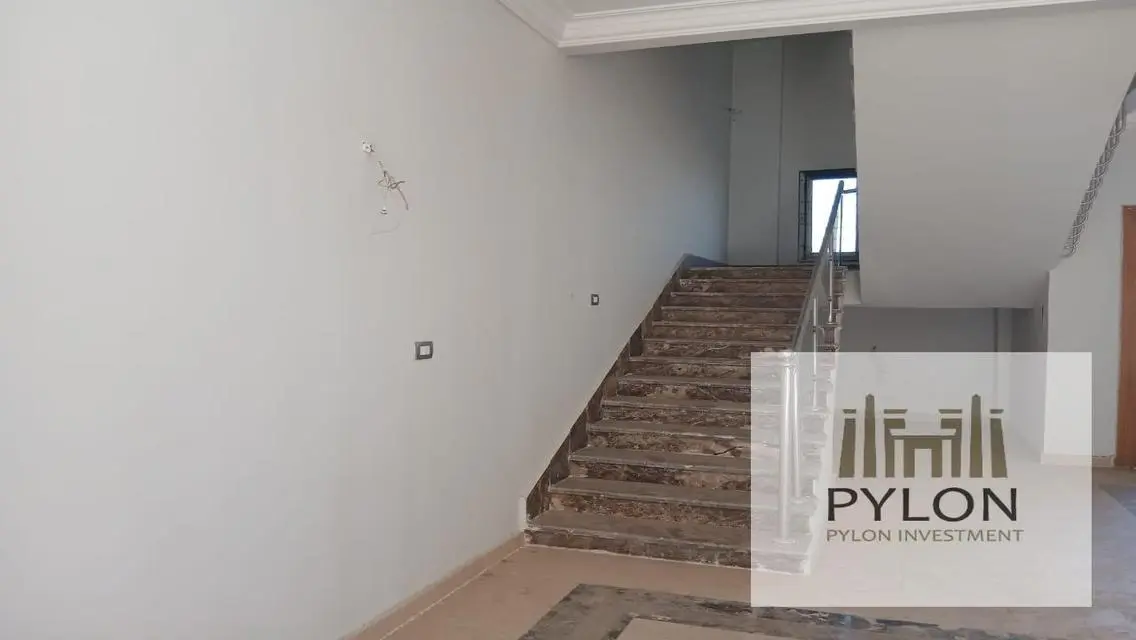 Stunning Apartment for Sale with 400 sqm in Prime Location
