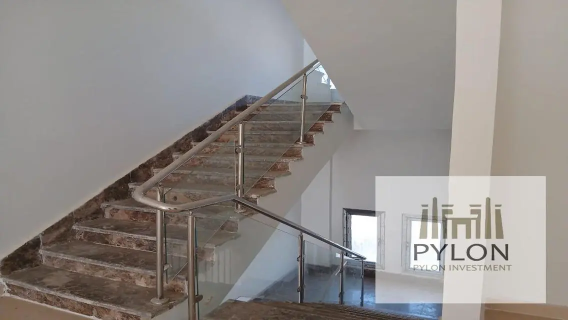 Stunning Apartment for Sale with 400 sqm in Prime Location