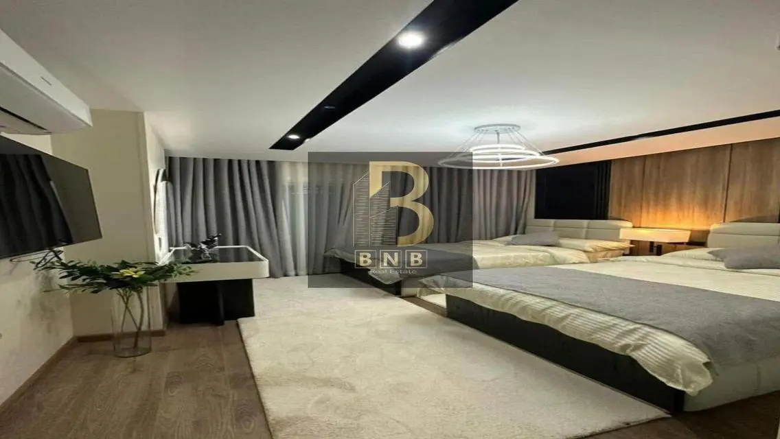 Stunning Apartment with Maid's Room!