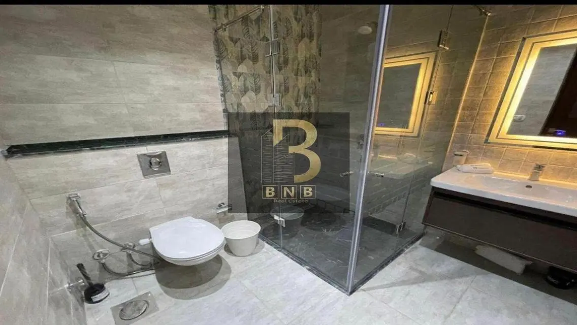 Stunning Apartment with Maid's Room!
