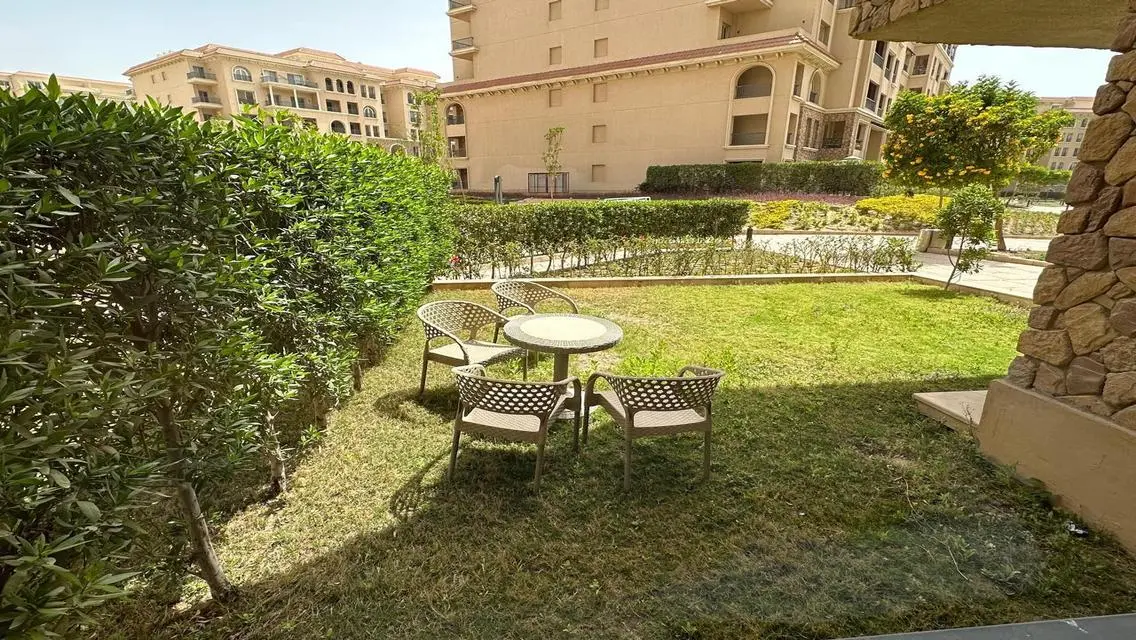شقة فاخرة بمساحة كبيرة وبسعر مغري - 90 متر