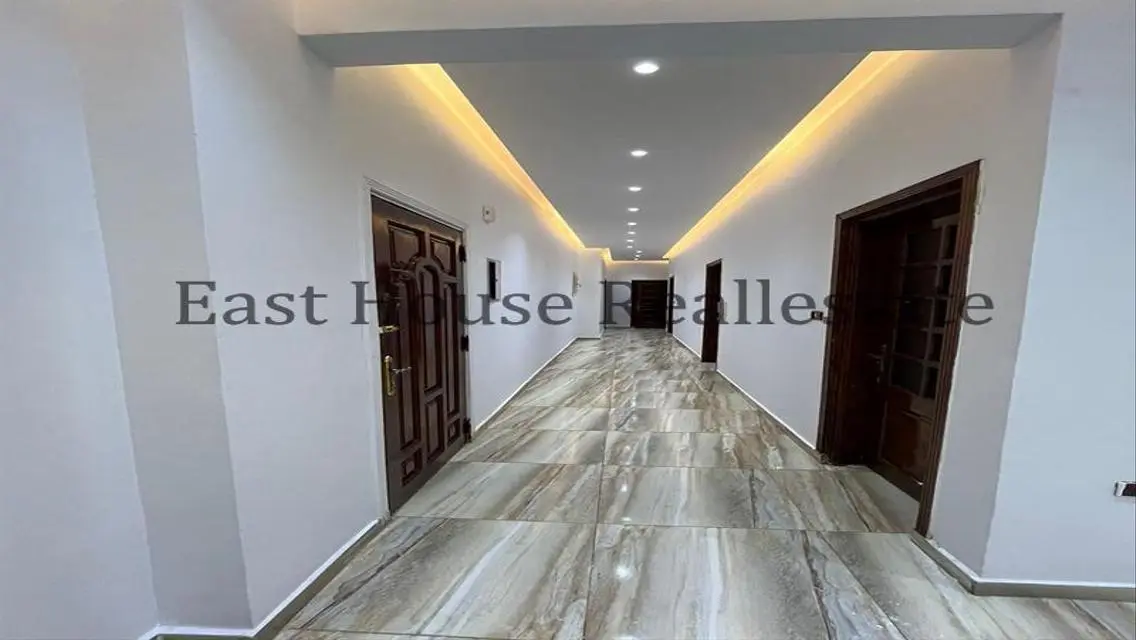 شقة رائعة 250 متر للبيع