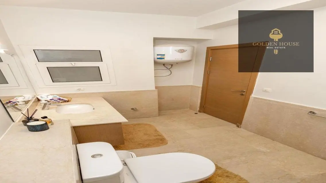 Luxury Apartment with Balcony and Shared Pool