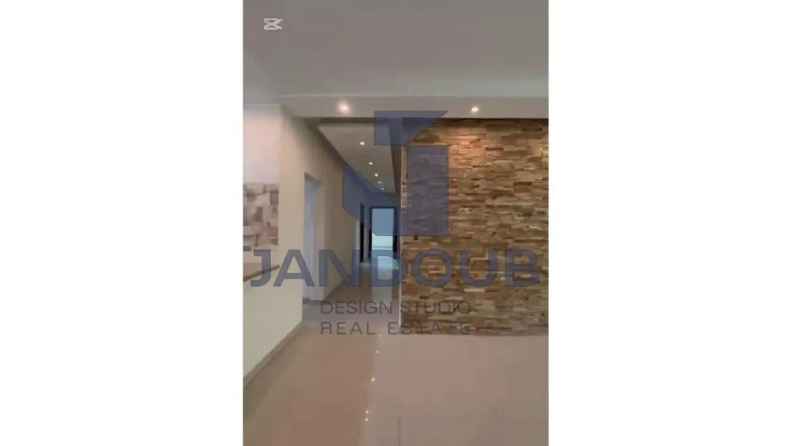 شقة رائعة للإيجار بتصميم متميز