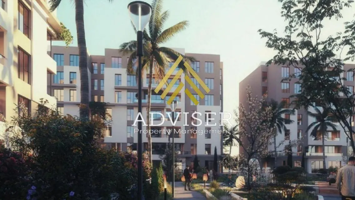 Luxurious Apartment with 10 Rooms and Shared Garden